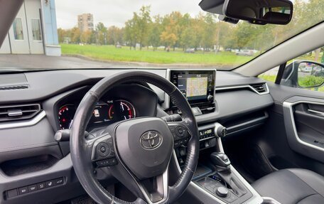 Toyota RAV4, 2019 год, 4 000 000 рублей, 2 фотография