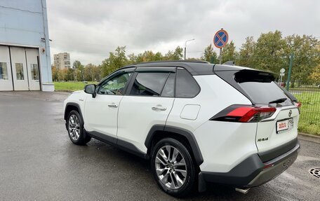 Toyota RAV4, 2019 год, 4 000 000 рублей, 10 фотография