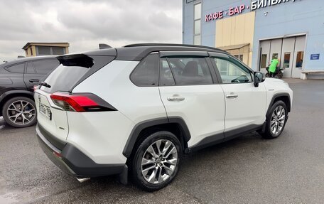 Toyota RAV4, 2019 год, 4 000 000 рублей, 11 фотография