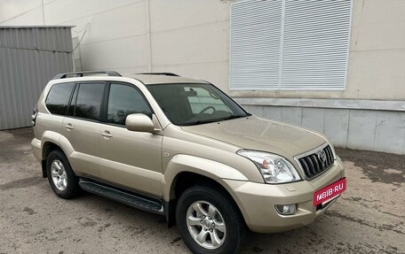 Toyota Land Cruiser Prado 120 рестайлинг, 2005 год, 1 945 000 рублей, 2 фотография