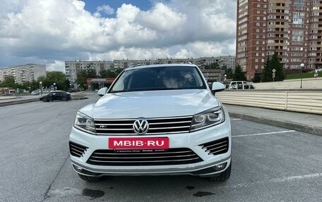 Volkswagen Touareg III, 2016 год, 4 050 000 рублей, 2 фотография