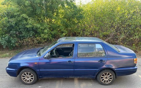 Volkswagen Vento, 1993 год, 155 000 рублей, 4 фотография