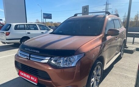 Mitsubishi Outlander III рестайлинг 3, 2012 год, 1 449 000 рублей, 1 фотография