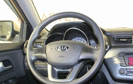 KIA Rio III рестайлинг, 2013 год, 940 000 рублей, 18 фотография