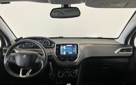 Peugeot 2008 II, 2014 год, 1 145 000 рублей, 17 фотография