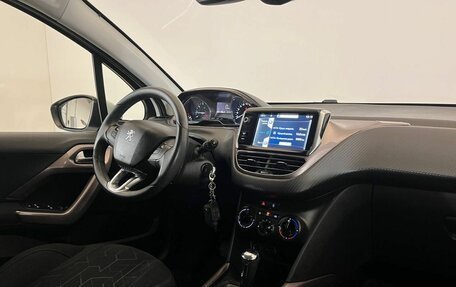 Peugeot 2008 II, 2014 год, 1 145 000 рублей, 15 фотография