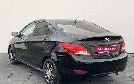 Hyundai Solaris II рестайлинг, 2011 год, 640 000 рублей, 6 фотография