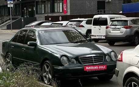 Mercedes-Benz E-Класс, 2000 год, 800 000 рублей, 7 фотография