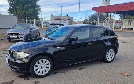 BMW 1 серия, 2010 год, 799 000 рублей, 3 фотография