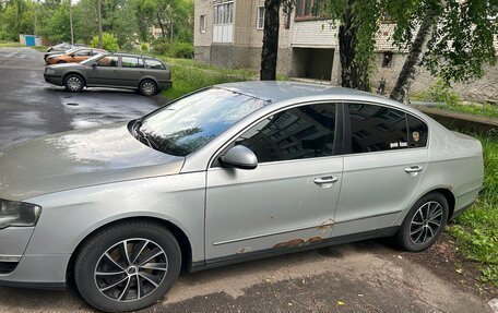 Volkswagen Passat B6, 2007 год, 450 000 рублей, 2 фотография