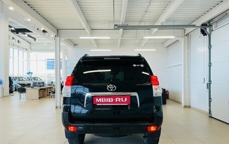 Toyota Land Cruiser Prado 150 рестайлинг 2, 2013 год, 3 649 000 рублей, 5 фотография