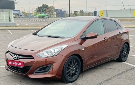 Hyundai i30 II рестайлинг, 2012 год, 939 000 рублей, 2 фотография