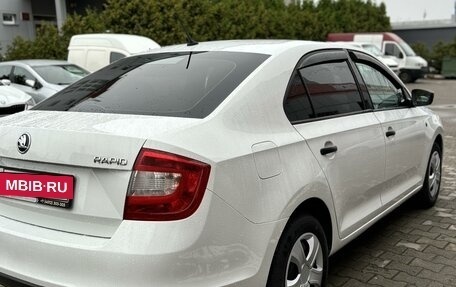 Skoda Rapid I, 2015 год, 695 000 рублей, 2 фотография