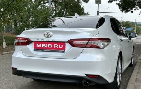 Toyota Camry, 2019 год, 3 330 000 рублей, 5 фотография