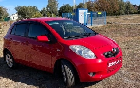 Toyota Yaris III рестайлинг, 2007 год, 745 000 рублей, 13 фотография