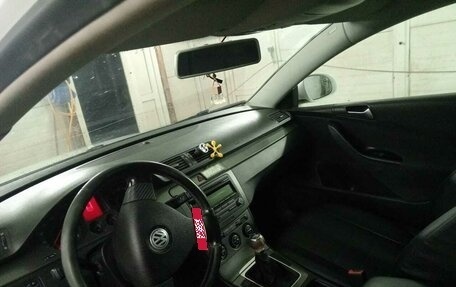 Volkswagen Passat B6, 2008 год, 700 000 рублей, 4 фотография