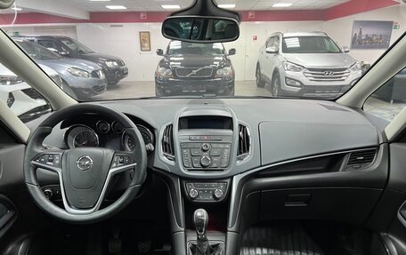 Opel Zafira C рестайлинг, 2013 год, 1 299 000 рублей, 14 фотография