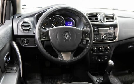 Renault Logan II, 2014 год, 988 000 рублей, 24 фотография