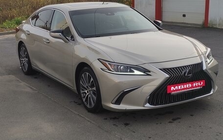 Lexus ES VII, 2018 год, 4 300 000 рублей, 2 фотография