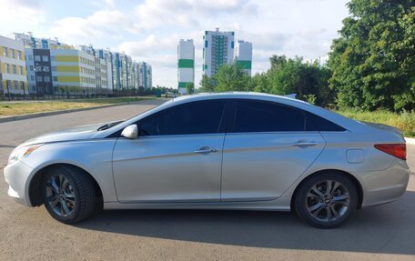 Hyundai Sonata VI, 2013 год, 1 270 000 рублей, 3 фотография