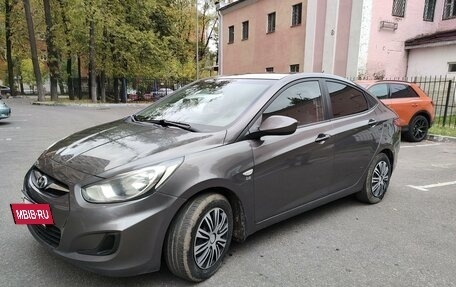 Hyundai Solaris II рестайлинг, 2013 год, 1 050 000 рублей, 8 фотография