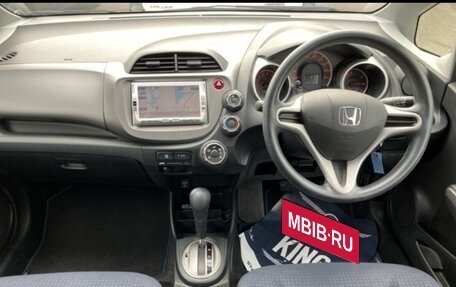 Honda Fit III, 2010 год, 790 000 рублей, 3 фотография