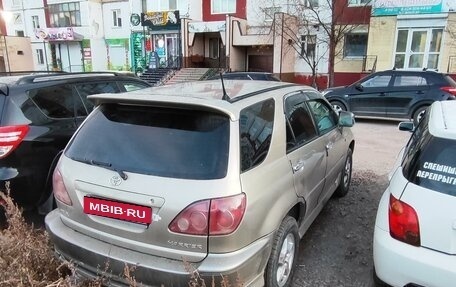 Toyota Harrier, 1998 год, 800 000 рублей, 3 фотография