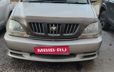 Toyota Harrier, 1998 год, 800 000 рублей, 8 фотография