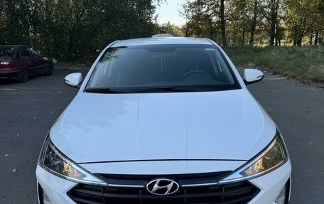 Hyundai Elantra VI рестайлинг, 2019 год, 1 350 000 рублей, 1 фотография