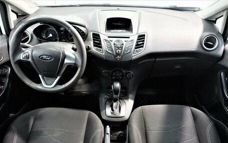 Ford Fiesta, 2015 год, 862 800 рублей, 9 фотография