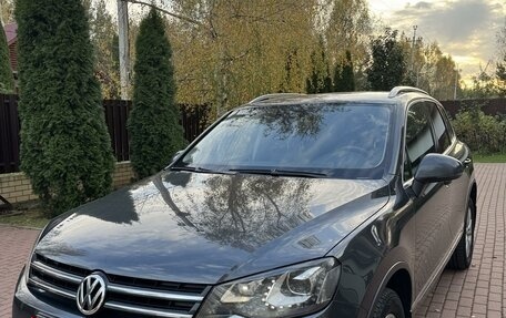 Volkswagen Touareg III, 2012 год, 2 650 000 рублей, 2 фотография