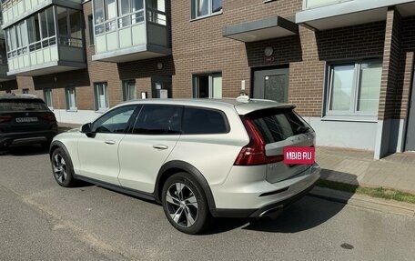 Volvo V60 II, 2020 год, 3 975 000 рублей, 5 фотография