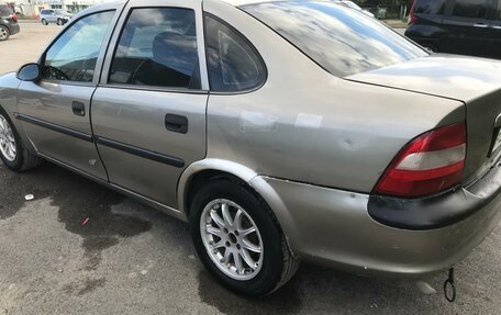 Opel Vectra B рестайлинг, 1997 год, 155 000 рублей, 3 фотография