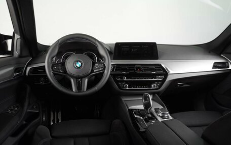 BMW 5 серия, 2017 год, 4 199 000 рублей, 6 фотография