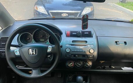 Honda Jazz I рестайлинг, 2002 год, 600 000 рублей, 3 фотография