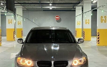 BMW 3 серия, 2010 год, 1 000 000 рублей, 4 фотография