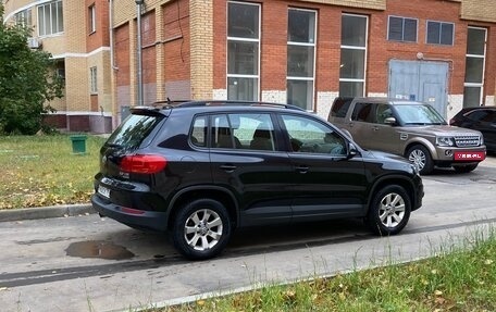 Volkswagen Tiguan I, 2011 год, 1 295 000 рублей, 2 фотография