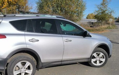 Toyota RAV4, 2013 год, 2 200 000 рублей, 2 фотография