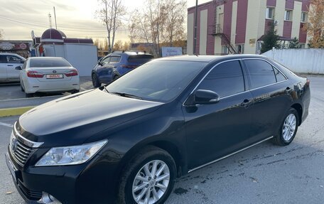 Toyota Camry, 2012 год, 2 200 000 рублей, 2 фотография