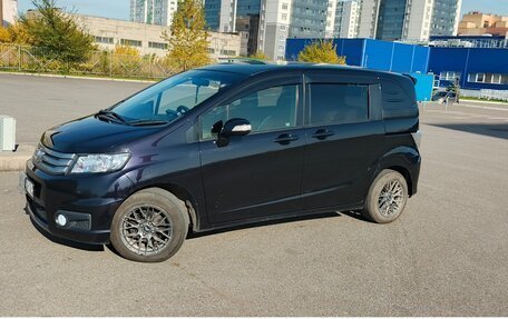 Honda Freed I, 2012 год, 1 200 000 рублей, 4 фотография