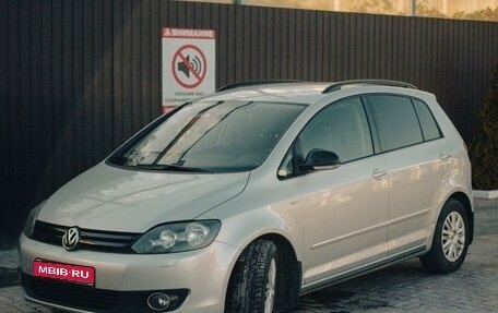 Volkswagen Golf Plus II, 2013 год, 1 200 000 рублей, 1 фотография