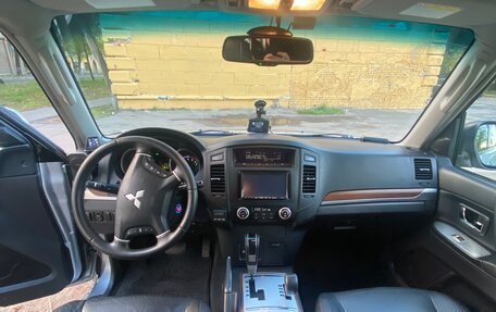 Mitsubishi Pajero IV, 2008 год, 1 799 999 рублей, 10 фотография