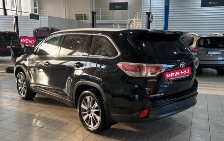 Toyota Highlander III, 2014 год, 3 550 000 рублей, 4 фотография