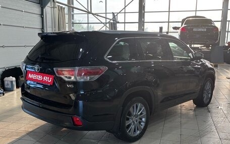 Toyota Highlander III, 2014 год, 3 550 000 рублей, 3 фотография