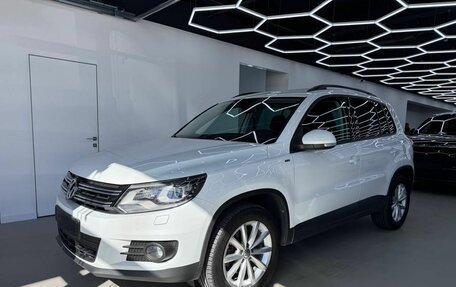 Volkswagen Tiguan I, 2015 год, 1 800 000 рублей, 3 фотография