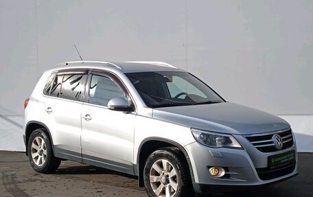 Volkswagen Tiguan I, 2009 год, 990 000 рублей, 3 фотография