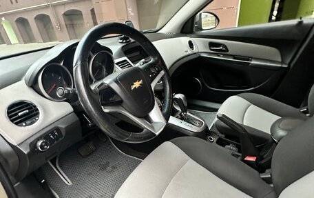 Chevrolet Cruze II, 2011 год, 750 000 рублей, 6 фотография