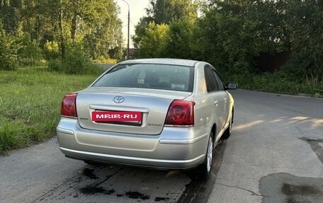 Toyota Avensis III рестайлинг, 2003 год, 780 000 рублей, 4 фотография