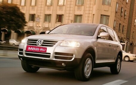 Volkswagen Touareg III, 2005 год, 1 100 000 рублей, 1 фотография