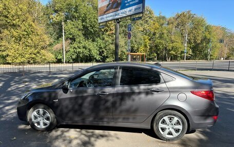 Hyundai Solaris II рестайлинг, 2011 год, 820 000 рублей, 3 фотография